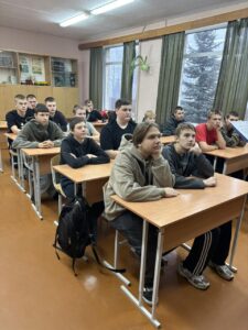 Проведён информационный час: «Судьба и Родина — едины» посвящённый к Дню октябрьской революции.