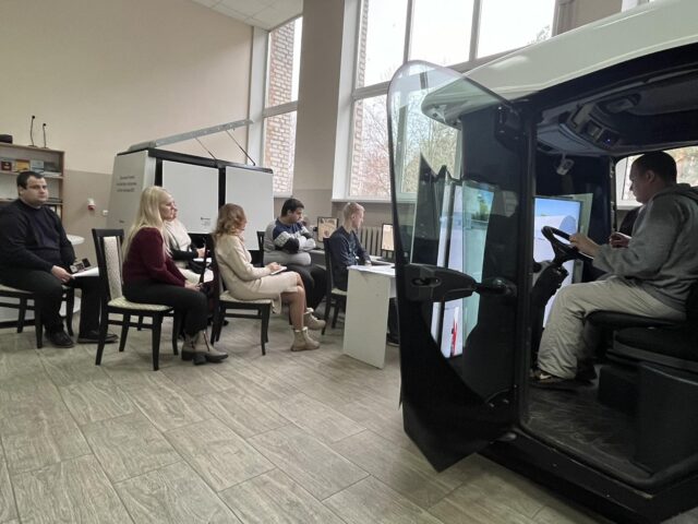 Открытый урок на тему «Отработка навыков управления зерноуборочный комбайном АКРОС 550»