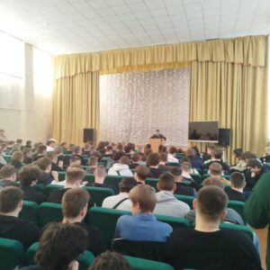 Встреча учащихся 1-2 курсов с инспектором ИДН Калинковичского РОВД Новиком Д.И.